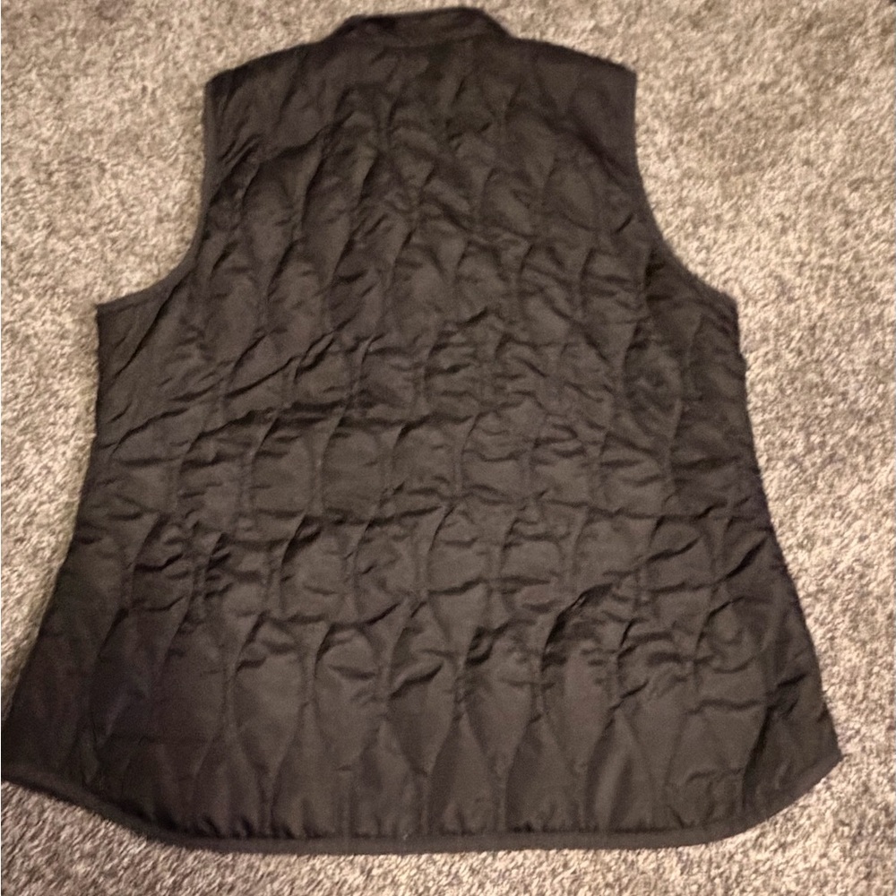 Old Navy Black Quilted Vest - Picture 3 of 3